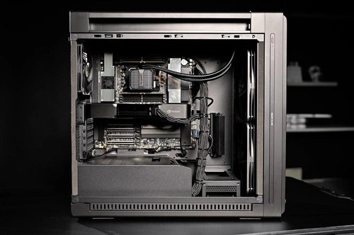 Threadripper PRO 7965WX-station, 4× RTX 4000 ADA, 512GB RAM, 16TB NVMe